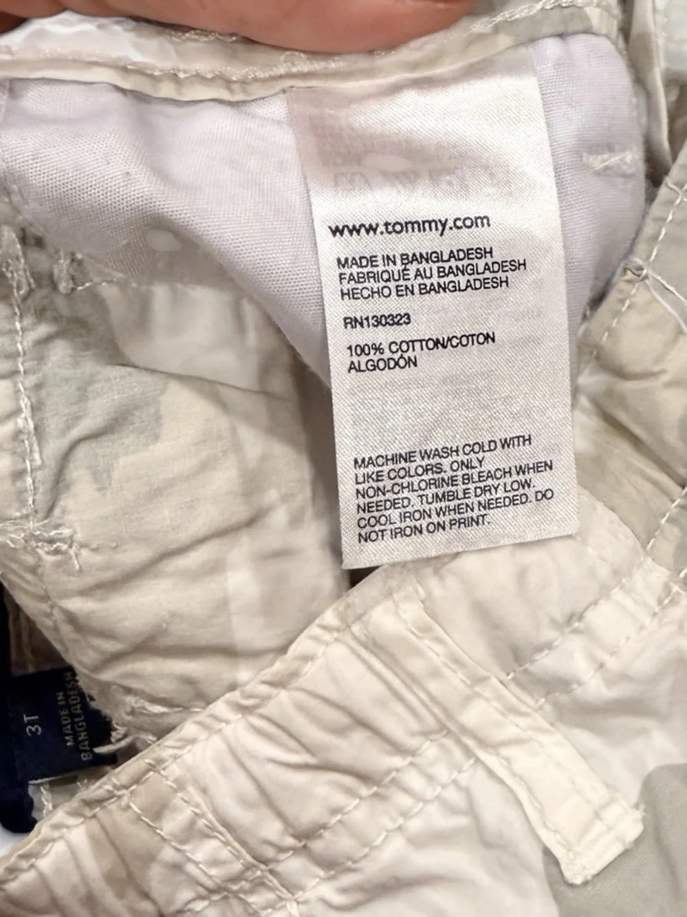 Tommy Hilfiger Toddler Boys Cargo Shorts White Camo Logo Size 3T